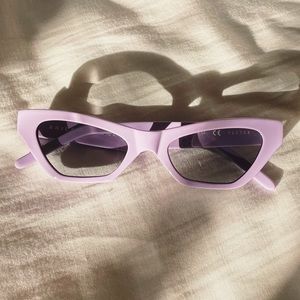 AKILA Vector sunglasses in lavender and grey